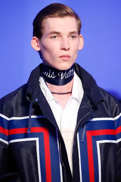 Look 31